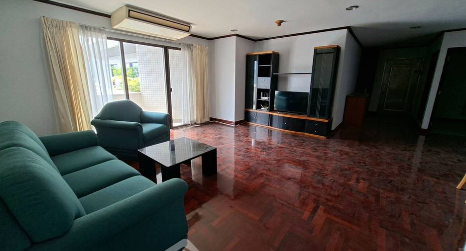 For sale 3 bedrooms condo in Watthana, Bangkok