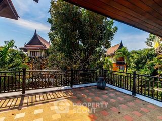 For sale 4 ベッドルーム villa in Bang Lamung, Chonburi