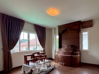 For sale 3 bedrooms house in Khlong Sam Wa, Bangkok