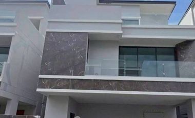 For sale 5 bedrooms house in Bang Khen, Bangkok