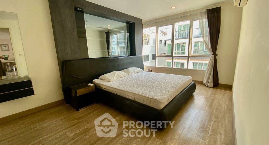 For rent 2 bedrooms condo in Khlong Toei, Bangkok