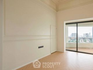 For sale 2 bedrooms condo in Yan Nawa, Bangkok