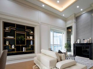 For sale 2 bedrooms condo in Yan Nawa, Bangkok