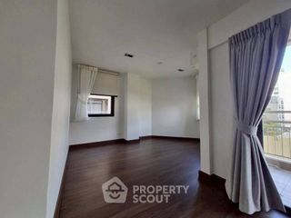 For sale 2 bedrooms condo in Bang Rak, Bangkok