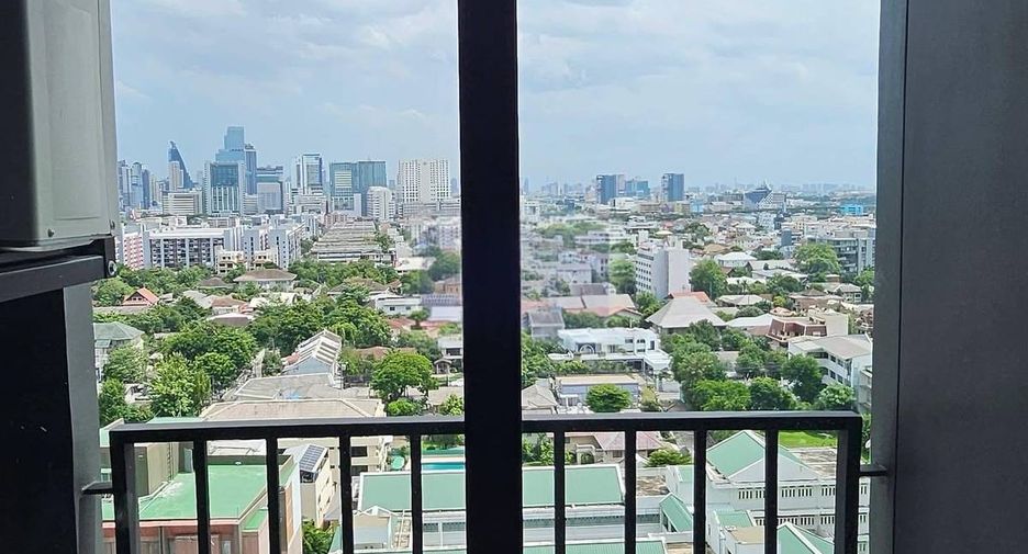 Condo en alquiler de 2 habitaciones en Phaya Thai, Bangkok