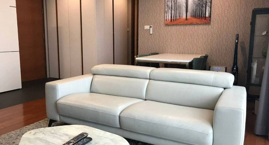 For rent 2 bedrooms condo in Khlong Toei, Bangkok