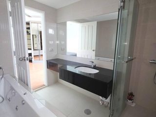出租 3 卧室 公寓 在 Huai Khwang, 曼谷