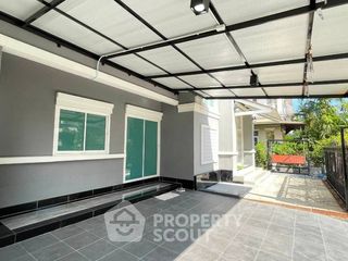 For rent and for sale 4 bedrooms house in Prawet, Bangkok