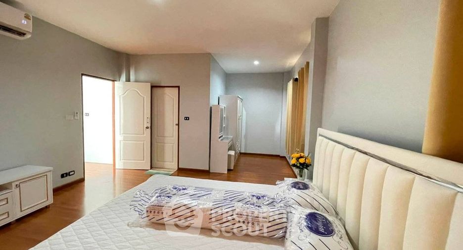 For rent and for sale 4 bedrooms house in Prawet, Bangkok