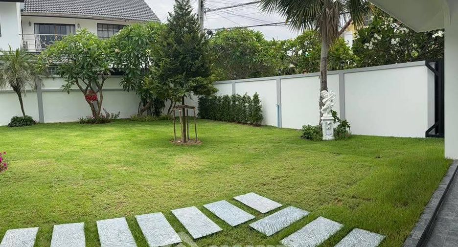 For sale 4 bedrooms condo 