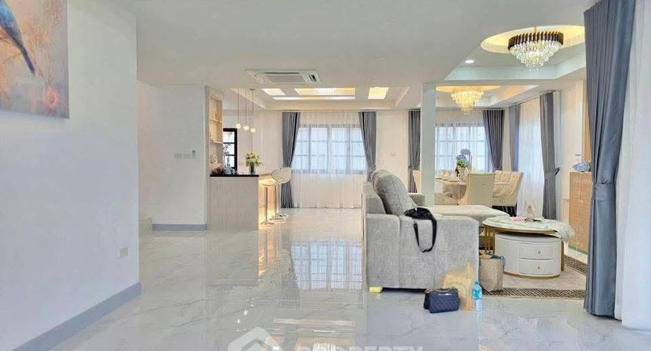 For sale 4 bedrooms condo 