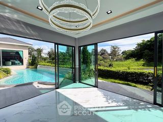 Villa zum Kauf mit 4 Zimmer in Bang Lamung, Chonburi