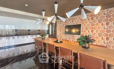 For sale 1 bed condo in Watthana, Bangkok