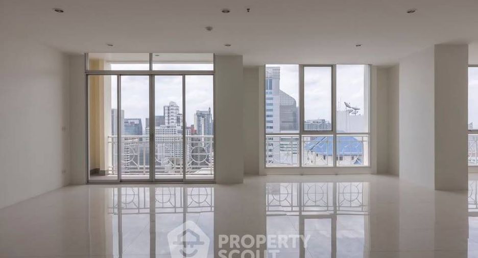 Condo en venta de 3 habitaciones en Watthana, Bangkok