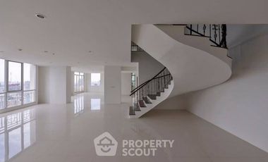 Condo en venta de 3 habitaciones en Watthana, Bangkok