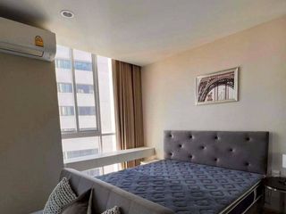 Condo en alquiler de 2 habitaciones en Huai Khwang, Bangkok
