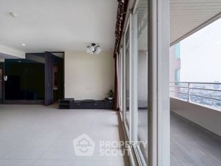 Продажа 3 спальни кондо в Банг Кхо Лаем, Бангкок