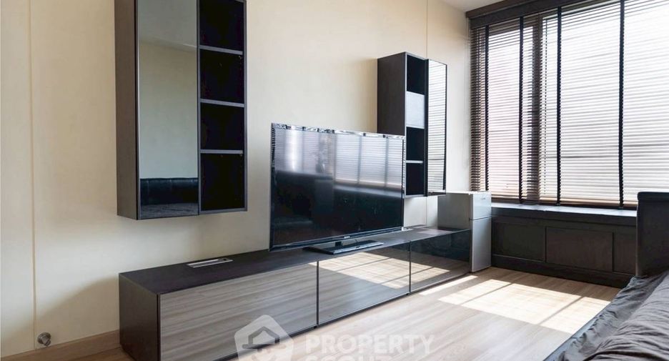 For sale 3 ベッドルーム condo in Bang Kho Laem, Bangkok