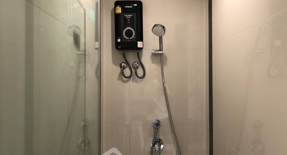 For rent 1 bed condo in Pathum Wan, Bangkok
