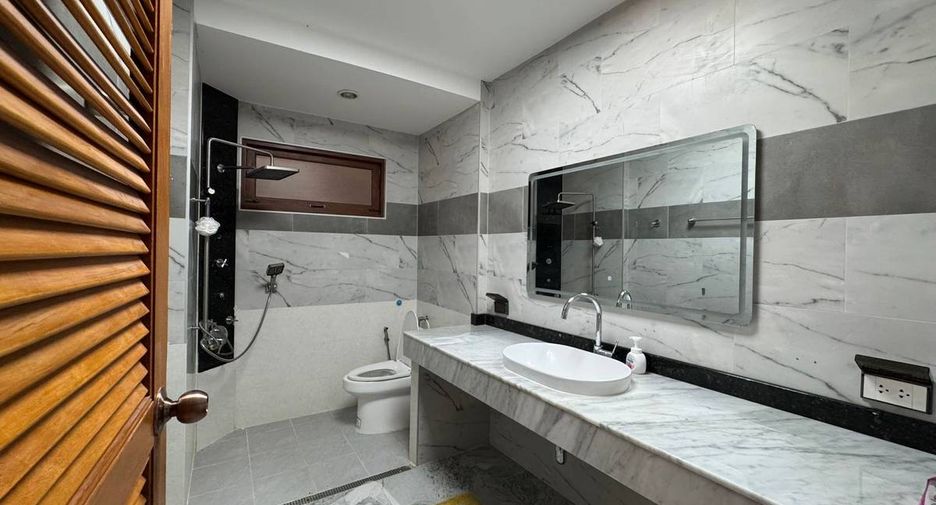 Продажа 3 спальни дом в Huay Yai, Паттайя