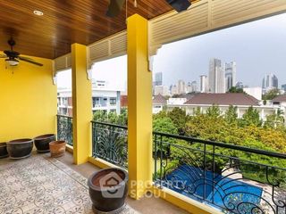 À vendre 3 chambres condo à Sathon, Bangkok