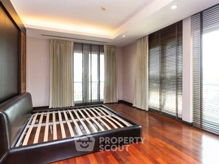 À vendre 3 chambres condo à Sathon, Bangkok
