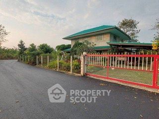 Condo en venta de 3 habitaciones en Nong Khaem, Bangkok