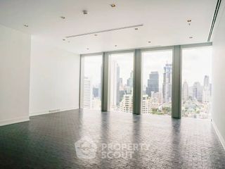 À vendre 3 chambres condo à Sathon, Bangkok