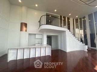 For sale 6 bedrooms condo in Khlong Toei, Bangkok