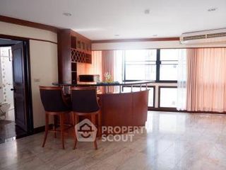 For sale 3 bedrooms condo in Khlong Toei, Bangkok
