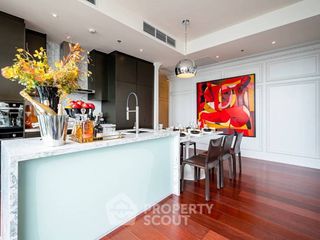 For sale 3 bedrooms condo in Watthana, Bangkok