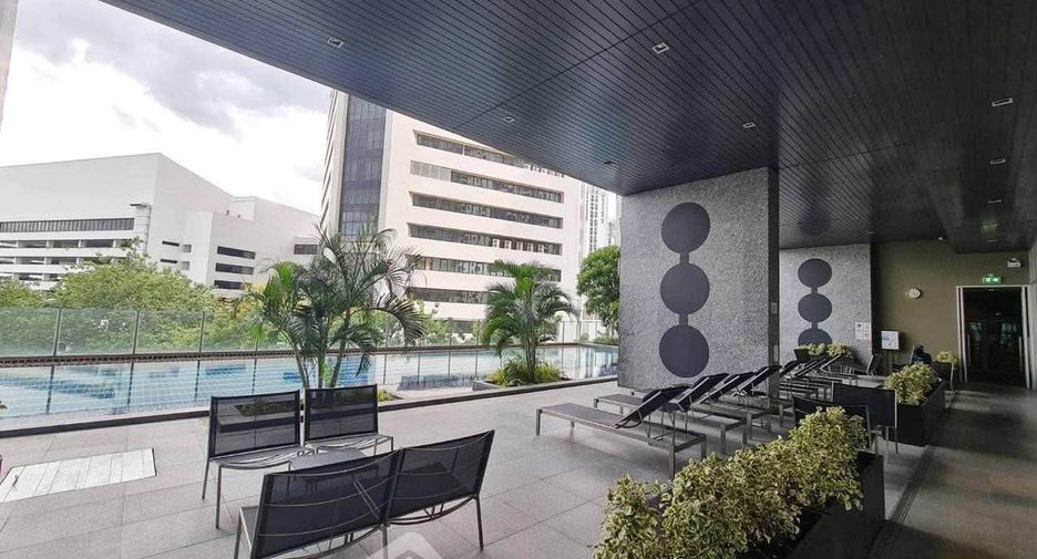 À louer 2 chambres condo à Huai Khwang, Bangkok