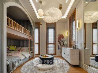 Casa en alquiler y en venta de 6 habitaciones en Saphan Sung, Bangkok