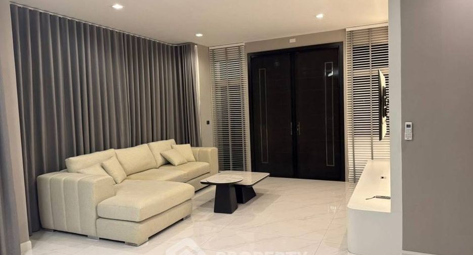For rent 4 bedrooms house in Lat Krabang, Bangkok