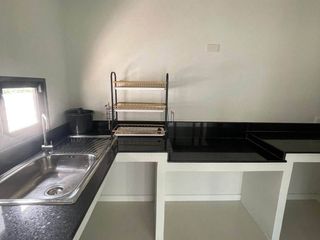 出租 4 卧室 独立屋 在 Lat Krabang, 曼谷