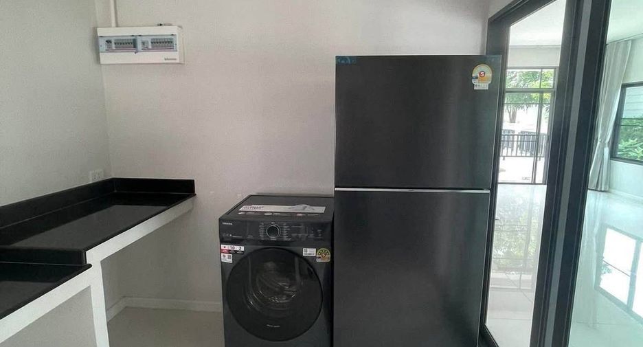 For rent 4 bedrooms house in Saphan Sung, Bangkok