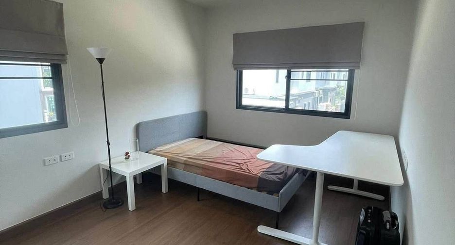 For rent 4 bedrooms house in Saphan Sung, Bangkok