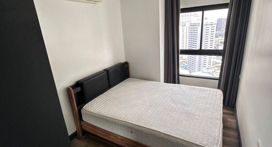 For rent 2 bedrooms condo in Pathum Wan, Bangkok