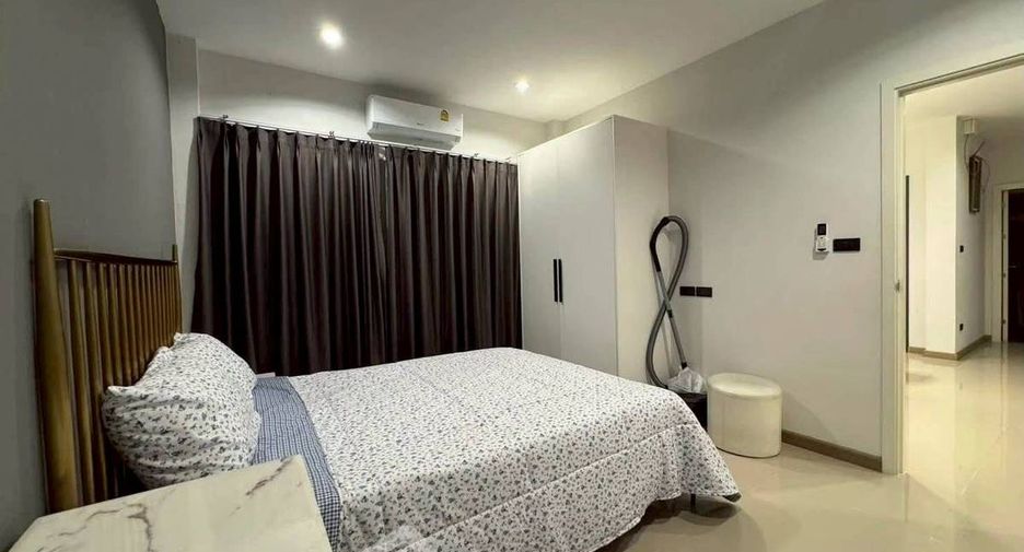 À louer 4 chambres maison à Bang Lamung, Chonburi