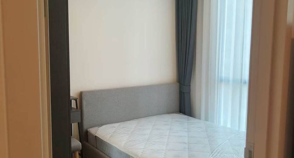 Condo en alquiler de 2 habitaciones en Huai Khwang, Bangkok