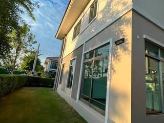 For rent 4 bedrooms house in Saphan Sung, Bangkok