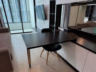 Condo en alquiler de 1 habitaciones en Bang Rak, Bangkok