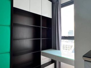 Condo en alquiler de 1 habitaciones en Bang Rak, Bangkok