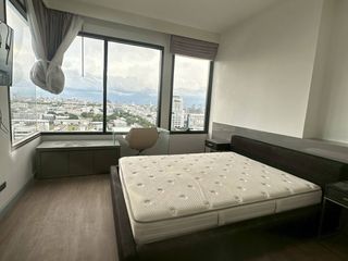 Condo en alquiler de 2 habitaciones en Ratchathewi, Bangkok