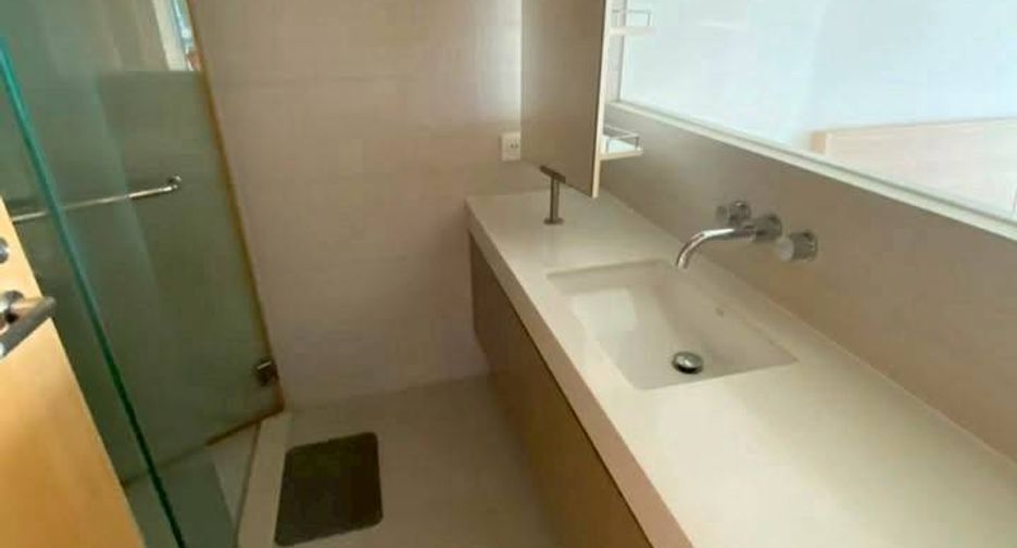 For rent 1 Beds condo in Khlong Toei, Bangkok