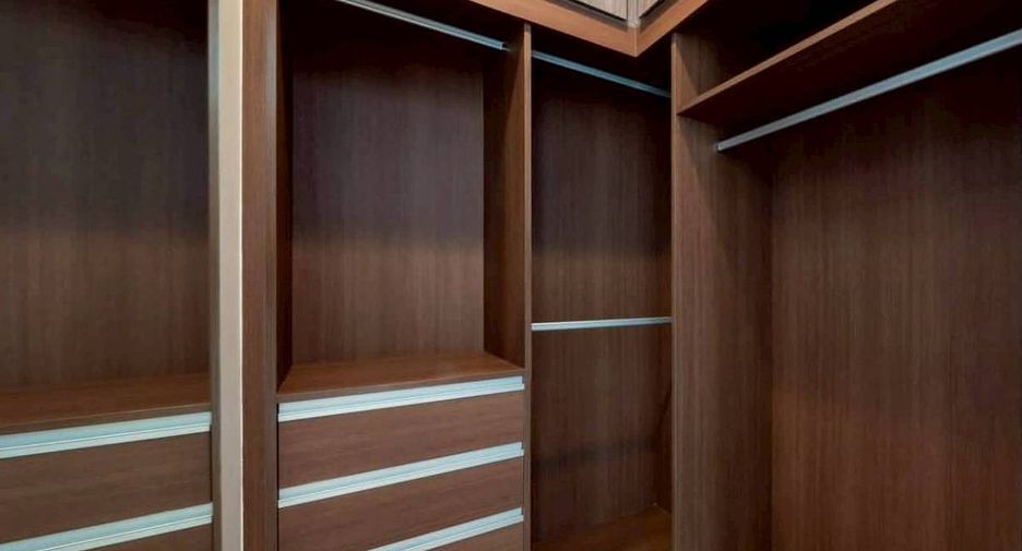Condo en alquiler de 2 habitaciones en Thon Buri, Bangkok