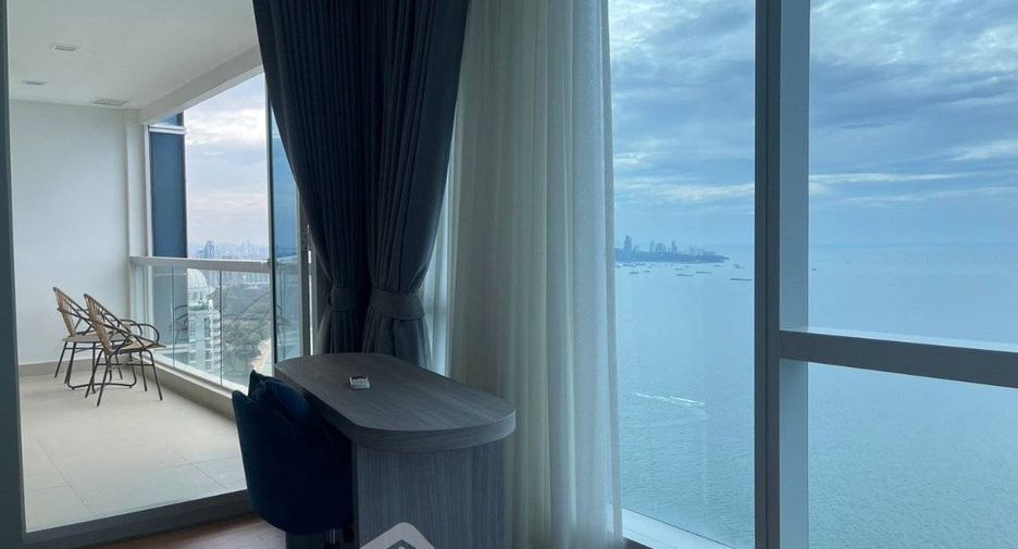 For rent 3 bedrooms condo in Bang Lamung, Chonburi