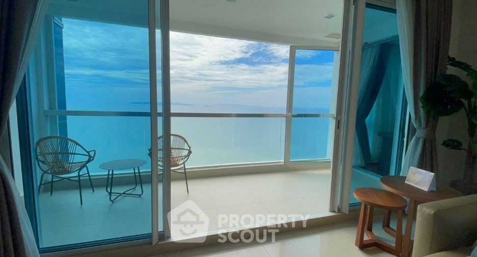 For rent 3 bedrooms condo in Bang Lamung, Chonburi