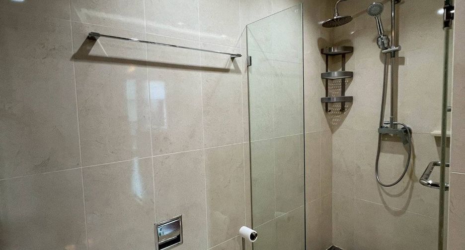 Condo en alquiler de 2 habitaciones en Watthana, Bangkok