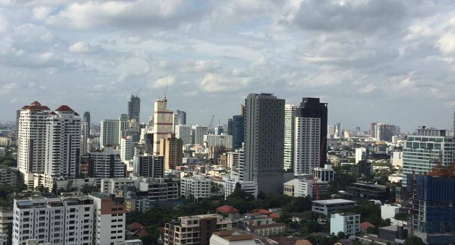 À louer 1 chambre condo à Khlong Toei, Bangkok
